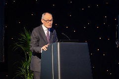 2025-11-10_Awards_Adrian_Avedis_DSC_5956